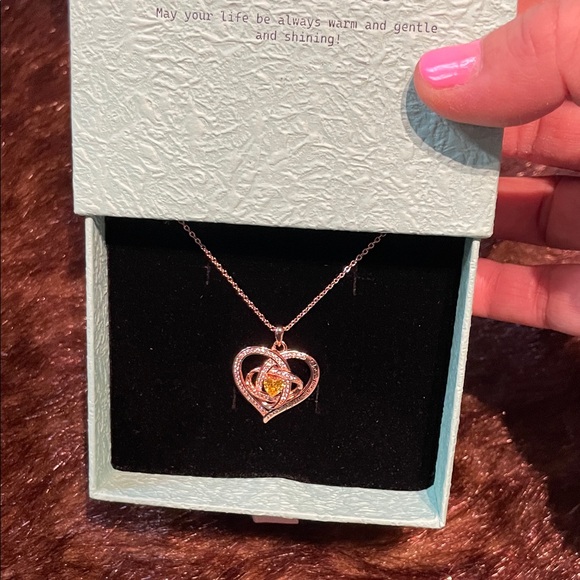 ROSE Gold Elegant Silver Heart Necklace New in Box CZ synthetic stones - Picture 9 of 13